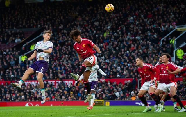 1747486839849084471.jpg huijsen 16.jpg